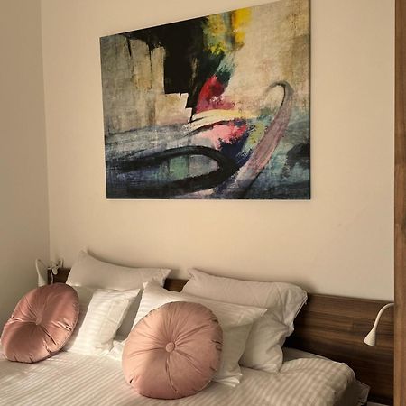 Balconia Sunny Apartment In Centre Of Beograd Ngoại thất bức ảnh