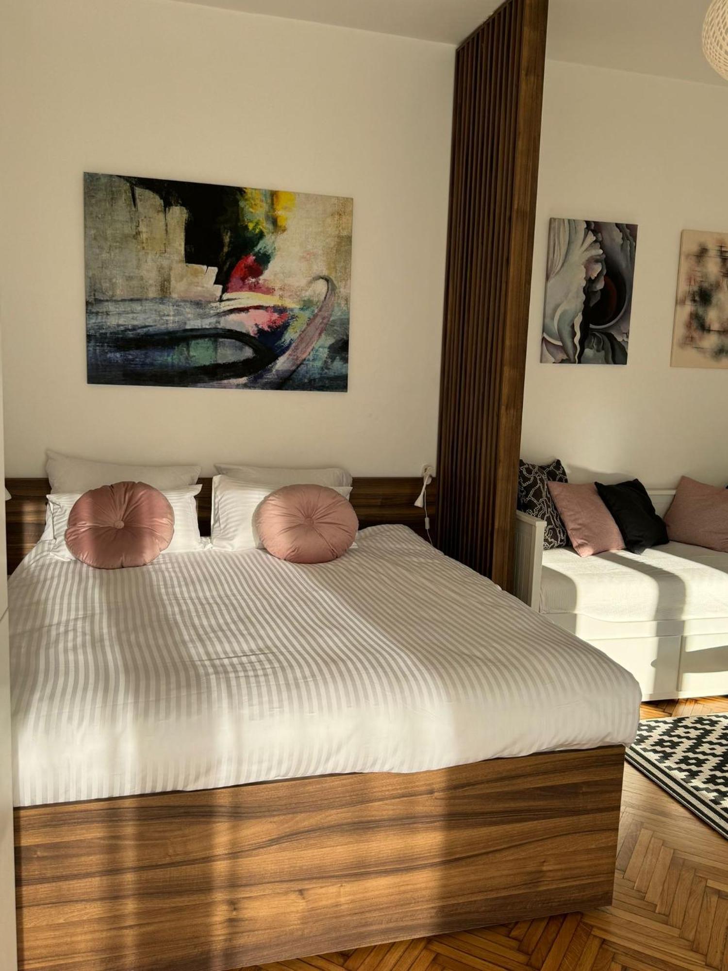 Balconia Sunny Apartment In Centre Of Beograd Ngoại thất bức ảnh