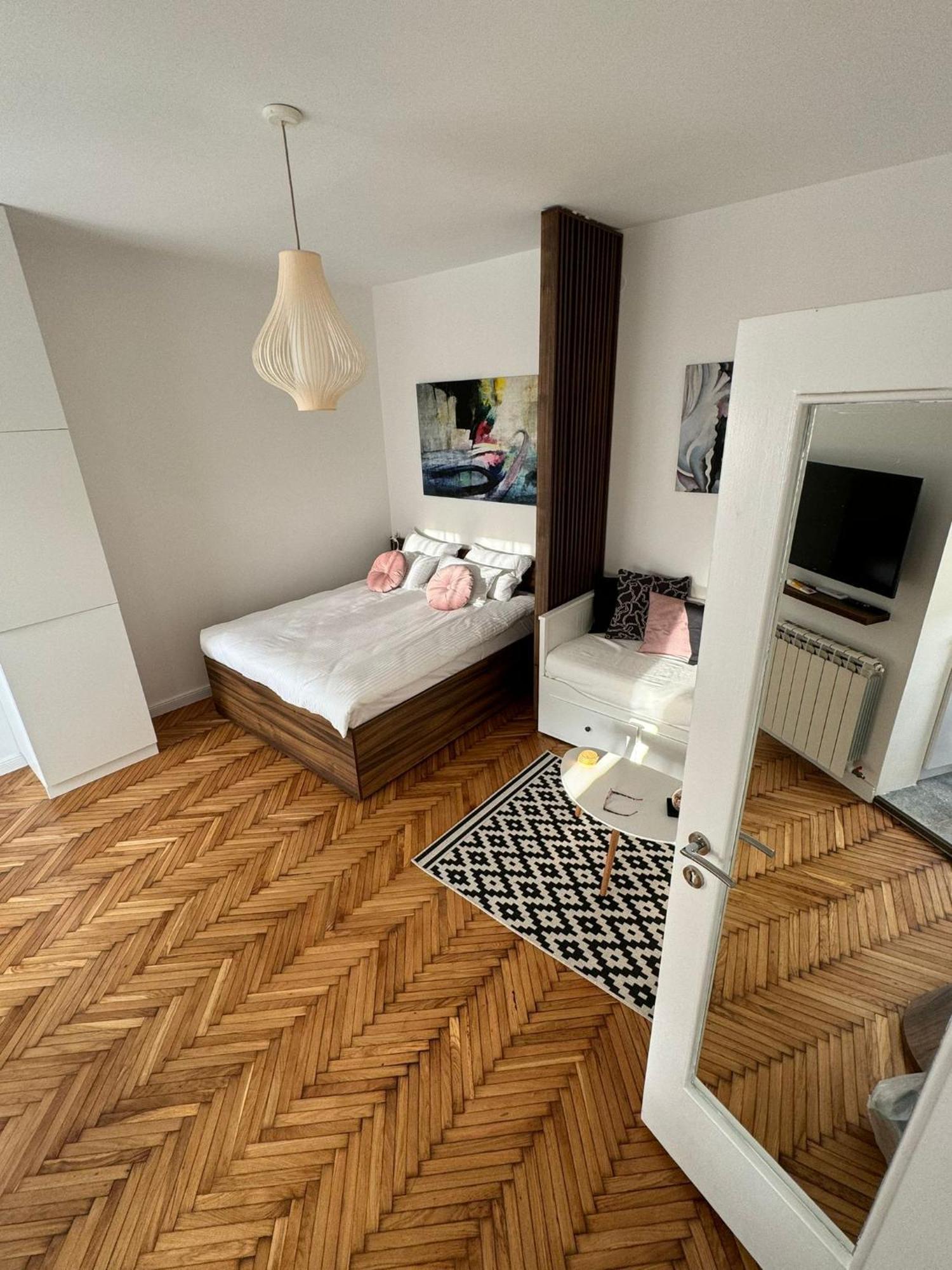 Balconia Sunny Apartment In Centre Of Beograd Ngoại thất bức ảnh