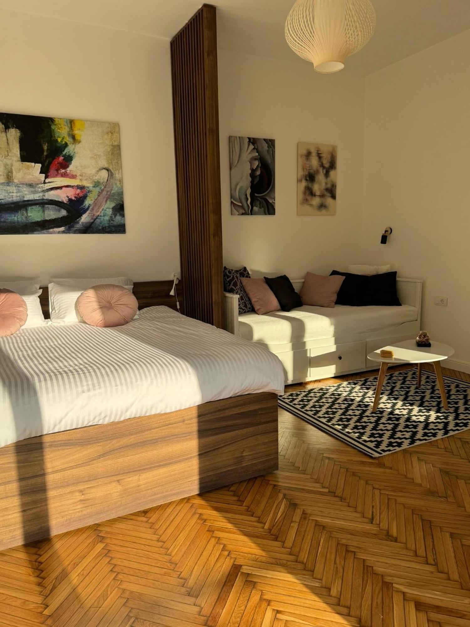 Balconia Sunny Apartment In Centre Of Beograd Ngoại thất bức ảnh