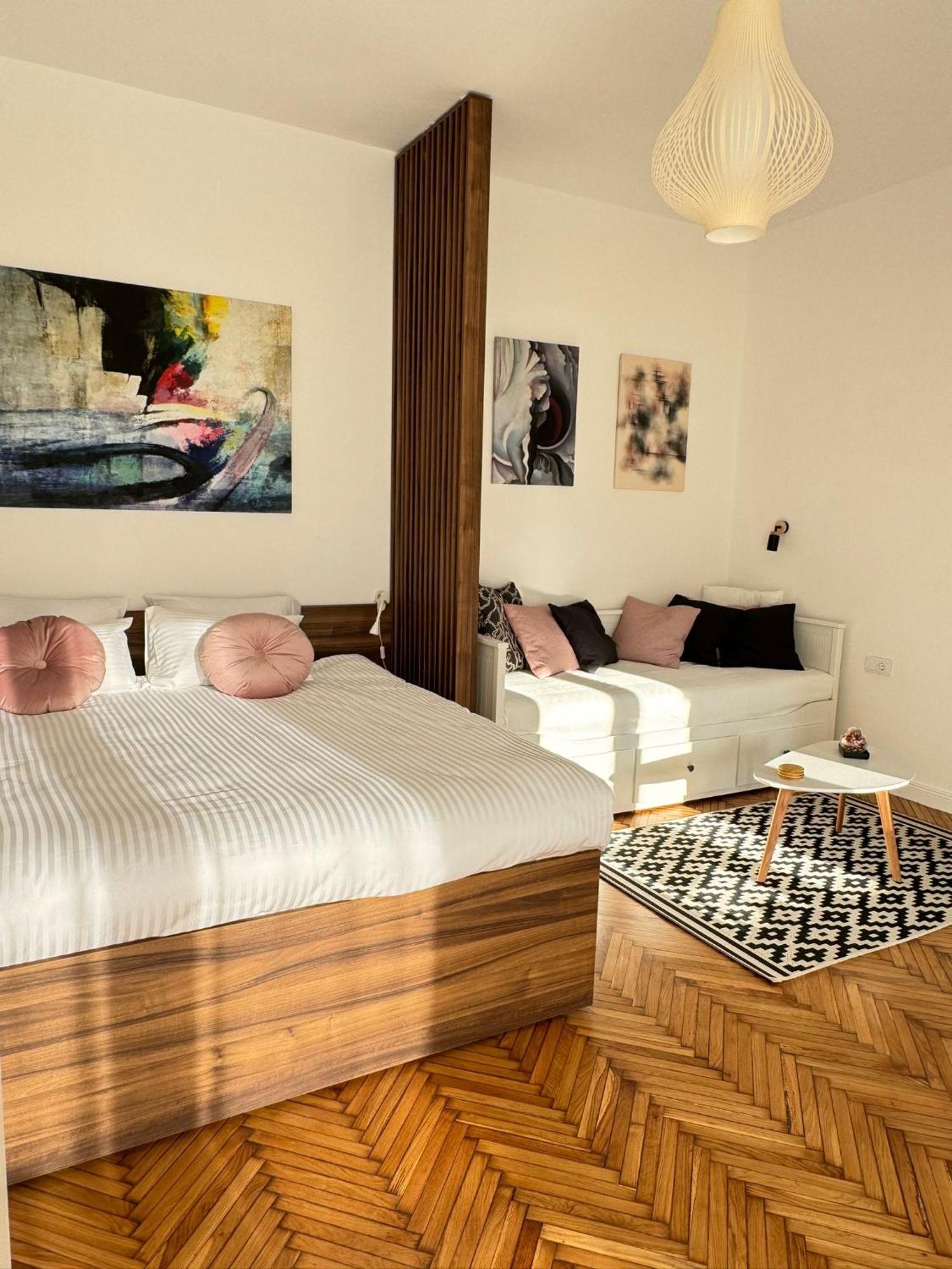 Balconia Sunny Apartment In Centre Of Beograd Ngoại thất bức ảnh